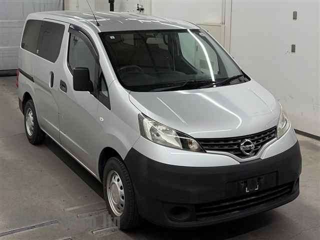 Nissan NV200 DX 2015 1600cc Image