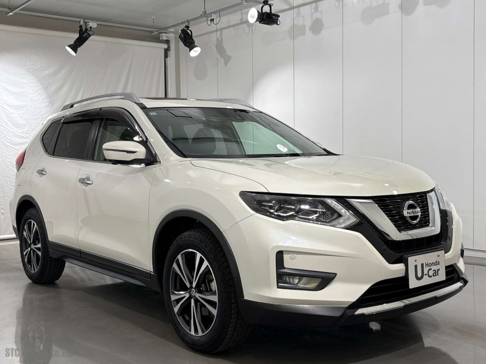 Nissan X-Trail 2019 2014 2000 Image