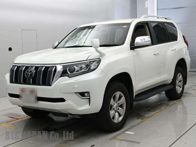 Toyota Land Crusier Prado  2015 2800cc Image