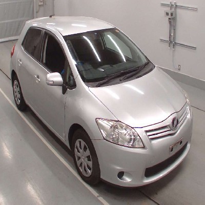 Buy Japanese Toyota Auris At STC Japan