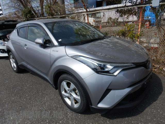 Buy Japanese Toyota  C-HR At STC Japan