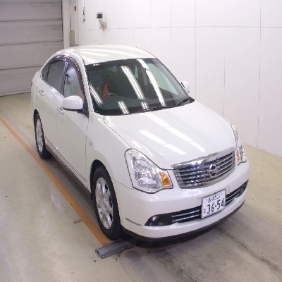 Buy Japanese Nissan Bluebird  At STC Japan