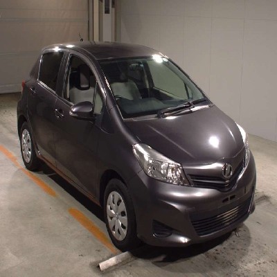 Buy Japanese Toyota Vitz F At STC Japan