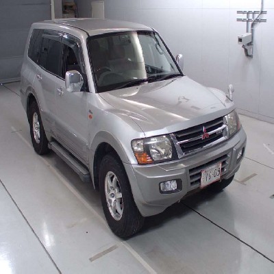 Buy Japanese Mitsubishi Pajero At STC Japan