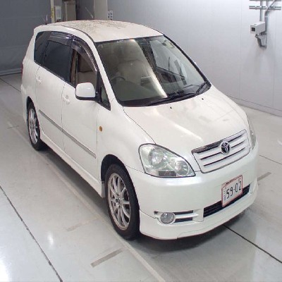 Buy Japanese Toyota IPSUM  At STC Japan