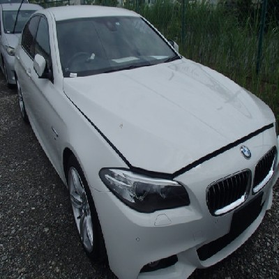 BMW 5 Series  2000 Image